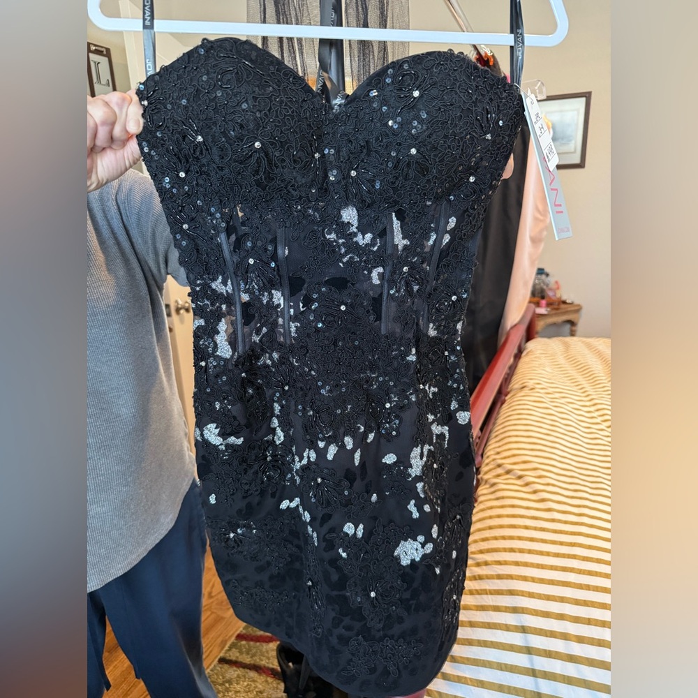 ✨ JOVANI Beaded Black Lace Corset Dress – Perfect for Prom! ✨ - Picture 3 of 11